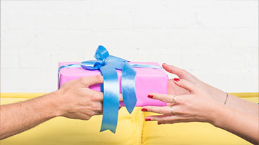 Perfume: Giving Thanks with Thoughtful Fragrance Gifts